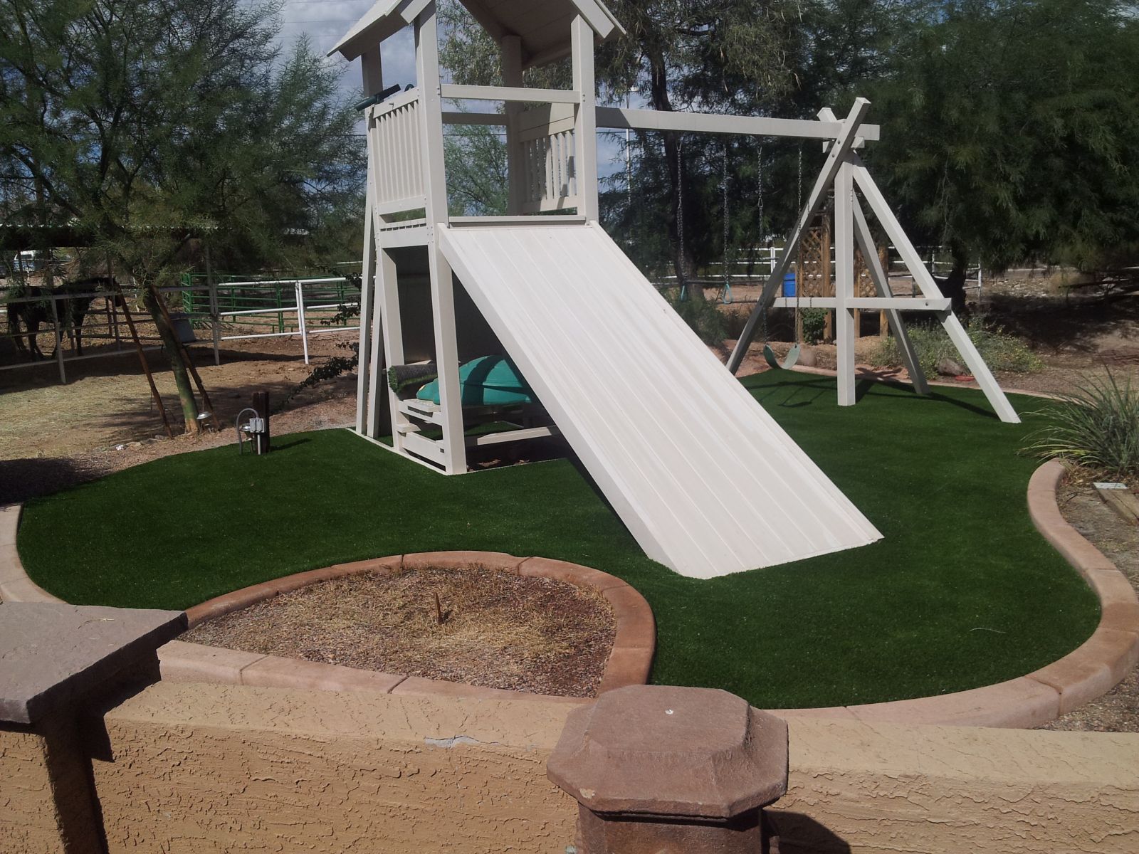 Paradise Valley Artificial Turf. Playground With Luxury Turf
